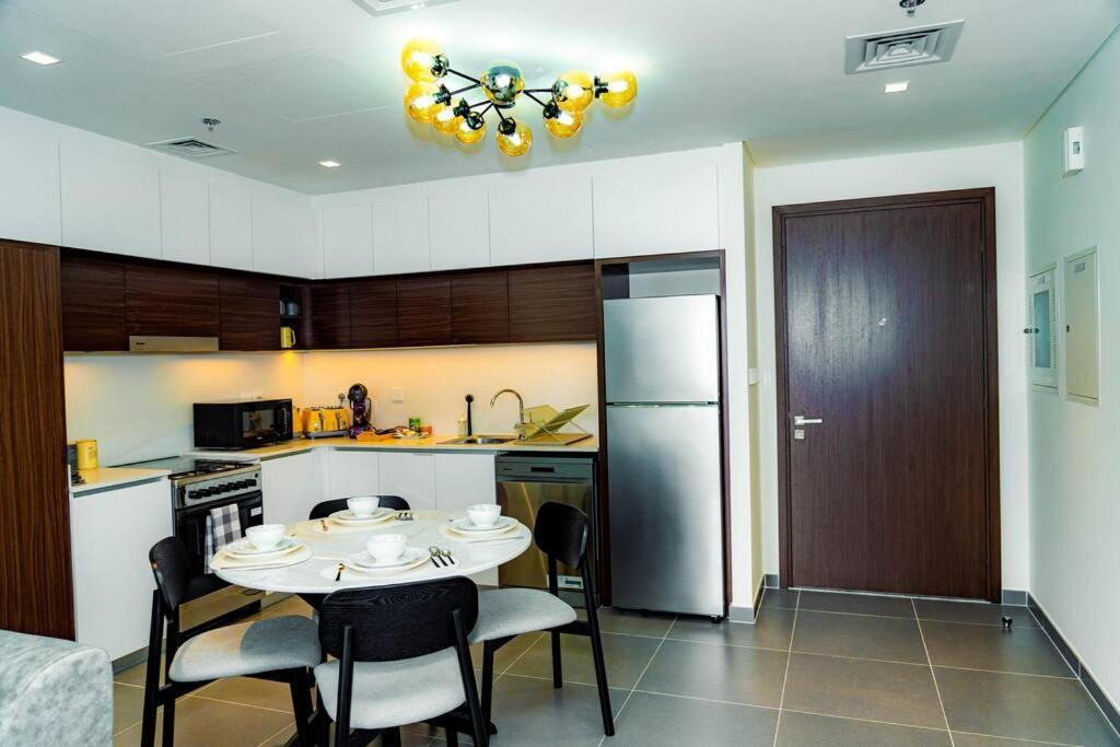 Trendy 1 Bed Apartment- Promenade Living - Creek Harbour Apartment Dubai